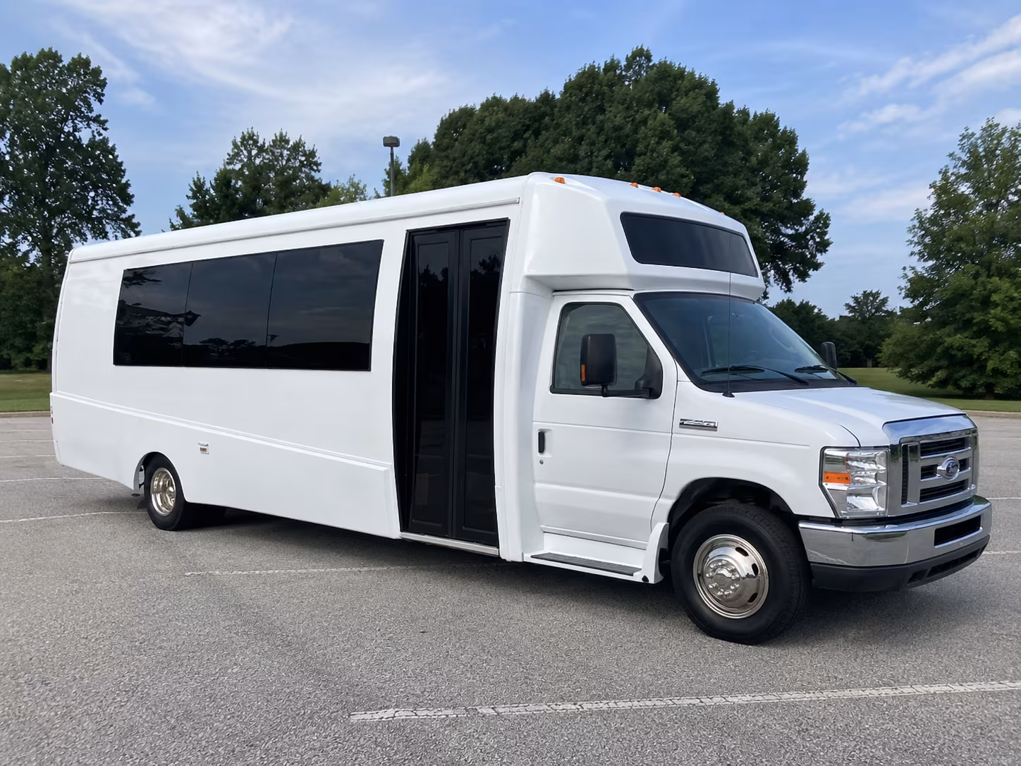 cary 18 passenger party bus